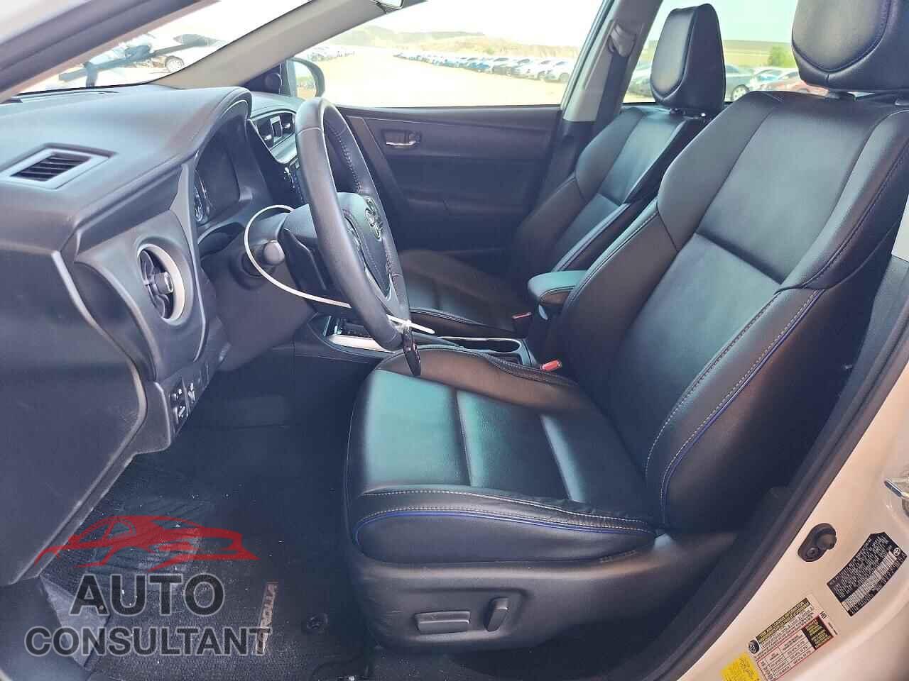 TOYOTA COROLLA 2018 - 5YFBURHE6JP756151