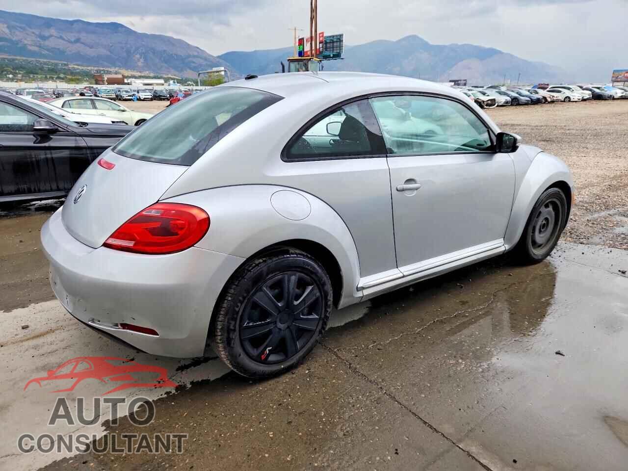 VOLKSWAGEN BEETLE 2012 - 3VWJP7AT3CM618607
