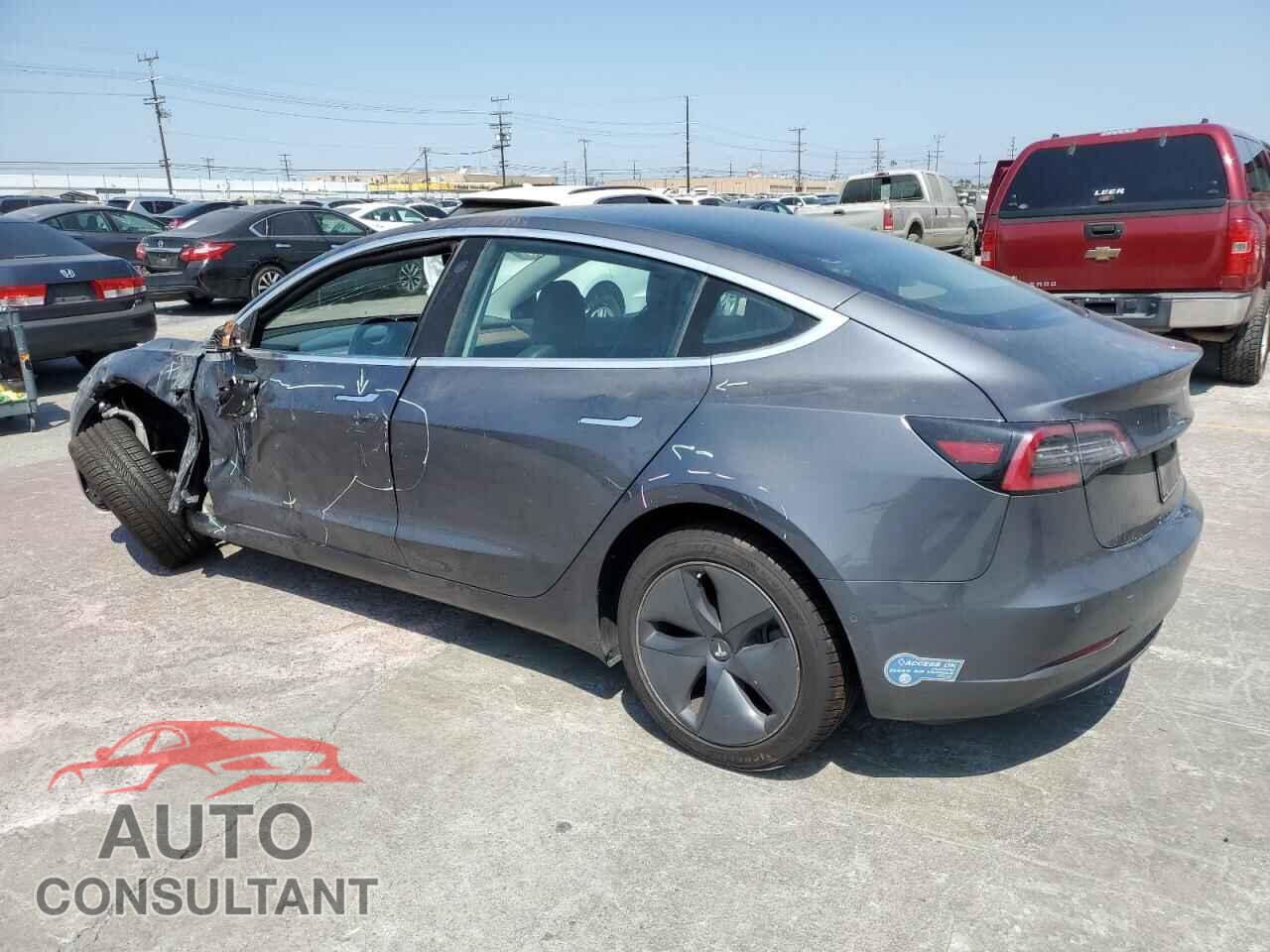 TESLA MODEL 3 2019 - 5YJ3E1EB2KF205385