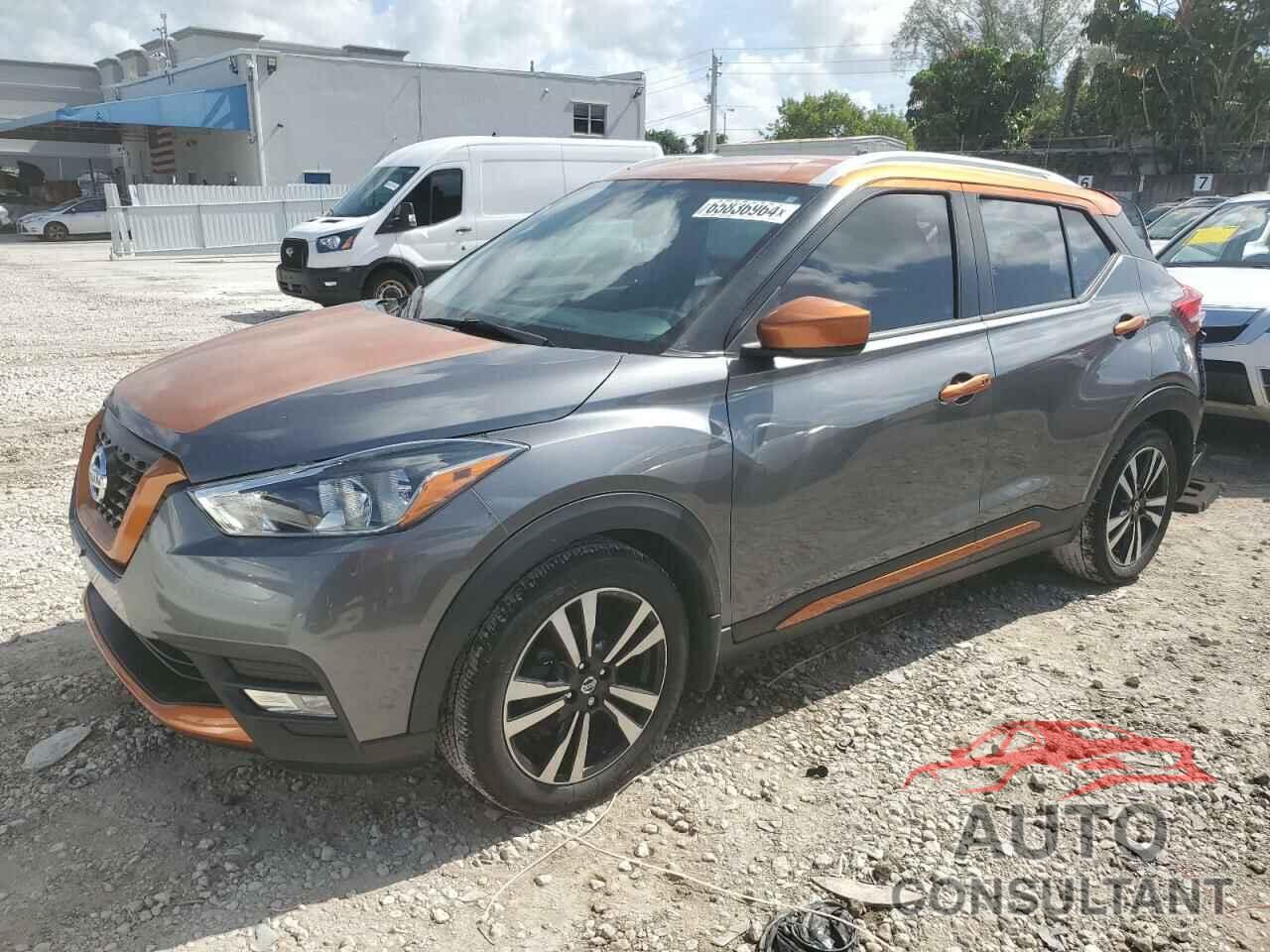 NISSAN KICKS 2018 - 3N1CP5CU2JL546617