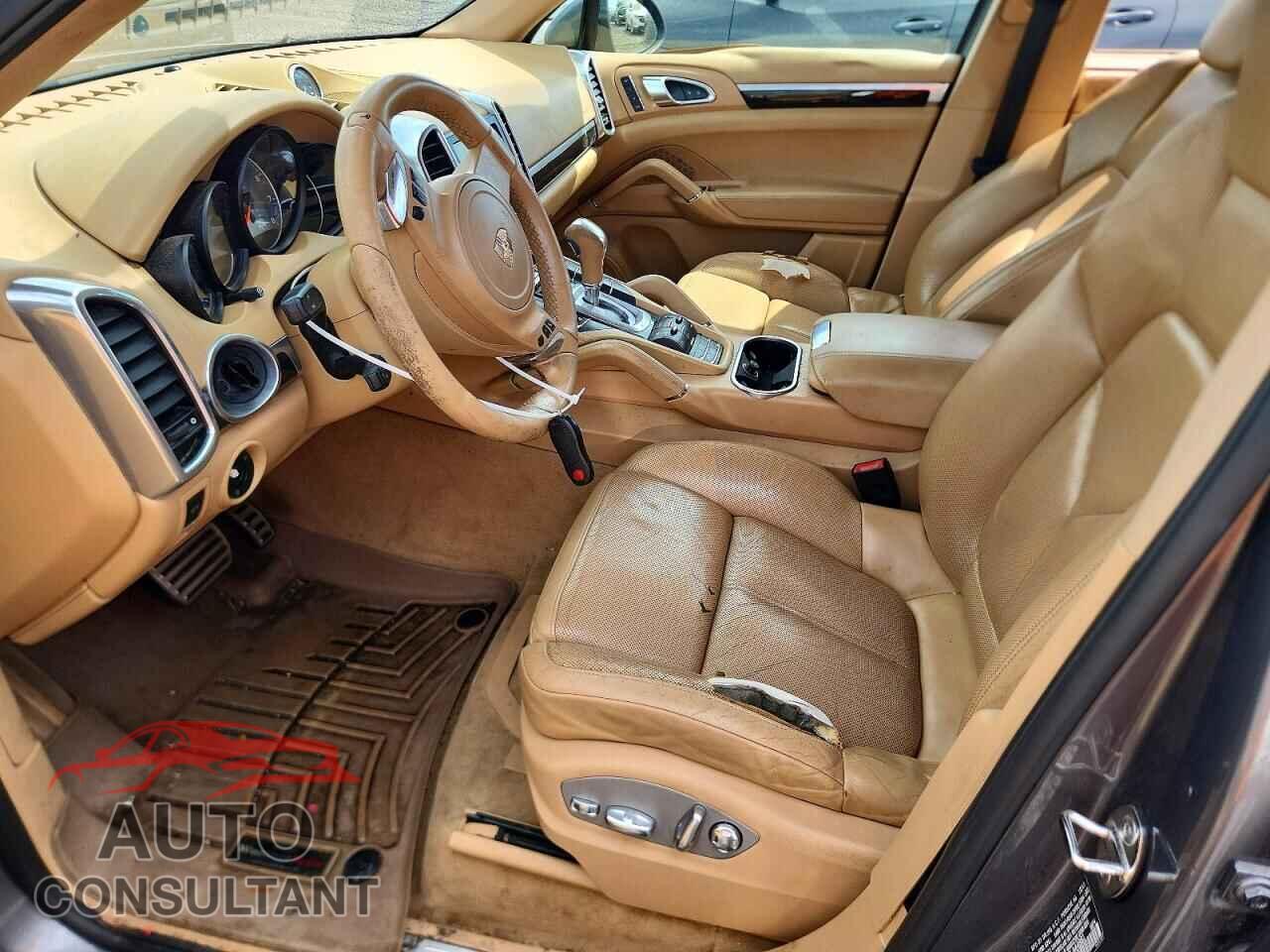 PORSCHE CAYENNE 2012 - WP1AB2A27CLA44881