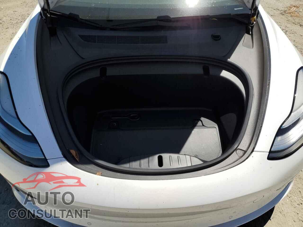 TESLA MODEL 3 2020 - 5YJ3E1EA1LF631710
