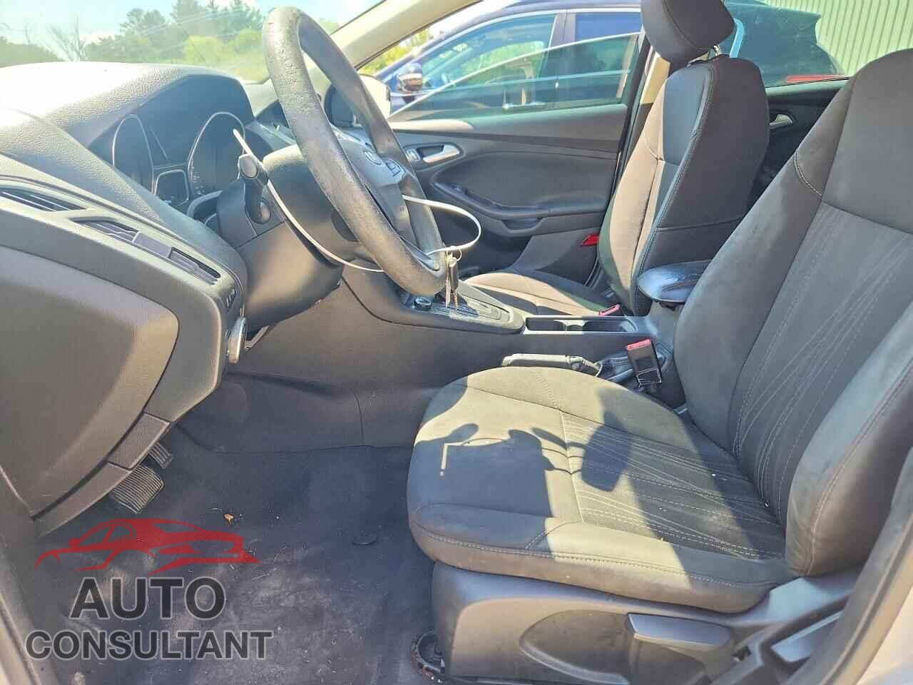 FORD FOCUS 2017 - 1FADP3K21HL216033