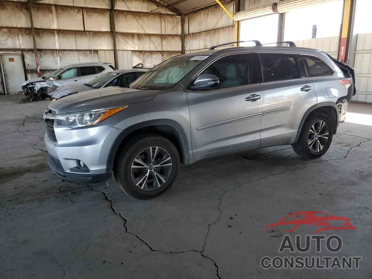 TOYOTA HIGHLANDER 2016 - 5TDKKRFH2GS500396