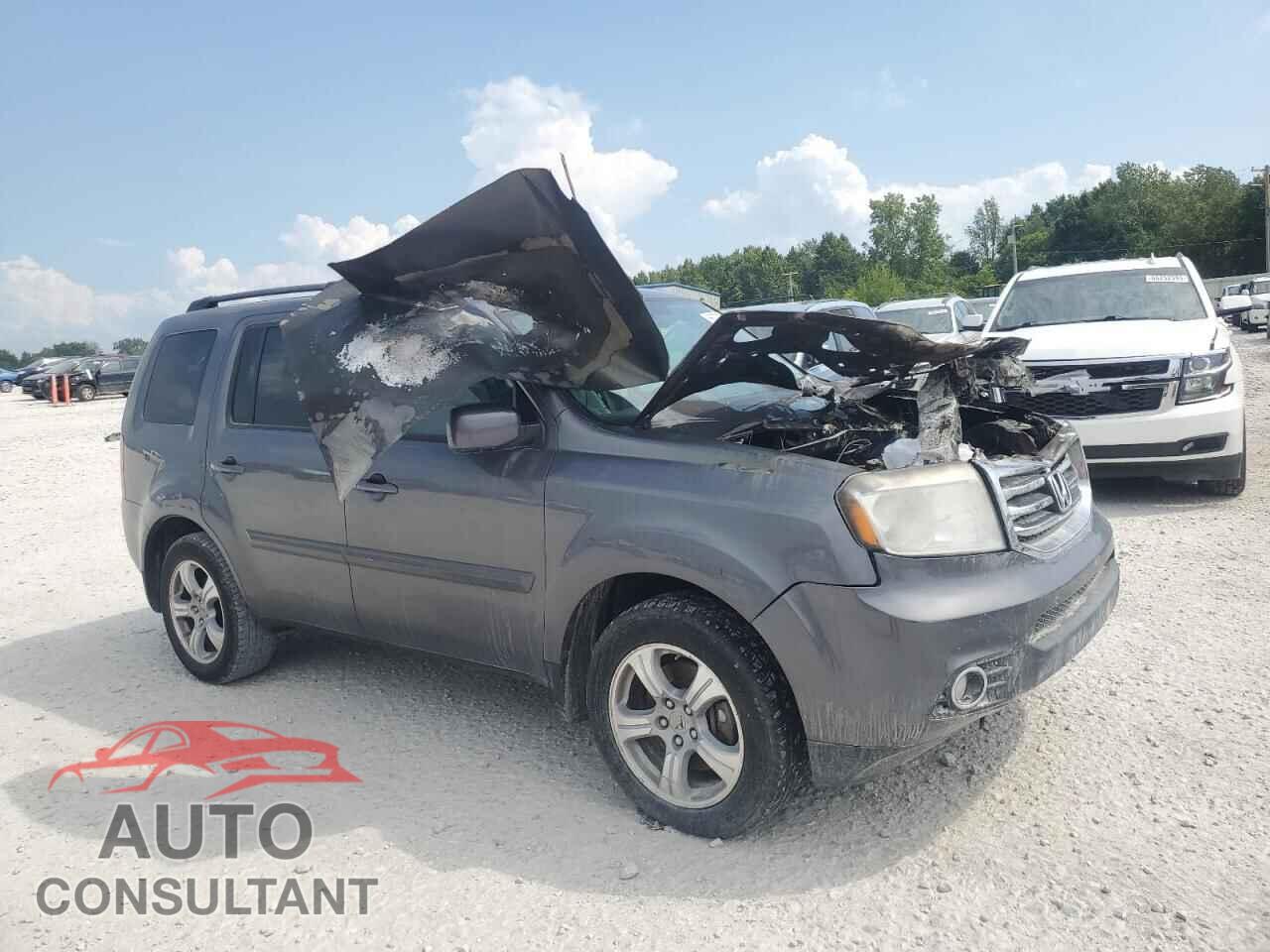 HONDA PILOT 2015 - 5FNYF4H55FB001079