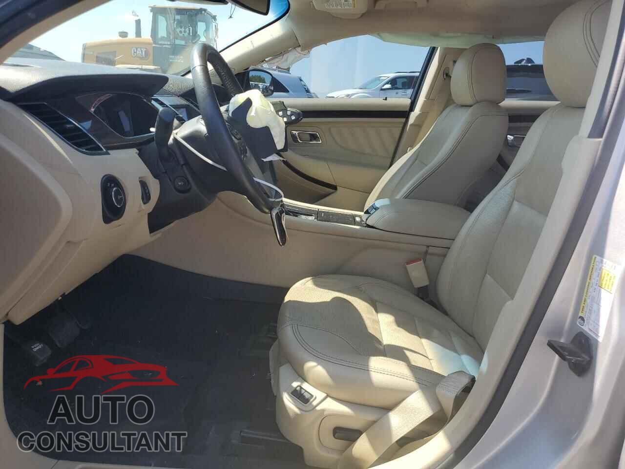 FORD TAURUS 2019 - 1FAHP2F88KG114660