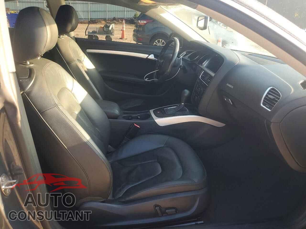 AUDI A5 2010 - WAUCFAFR6AA048456
