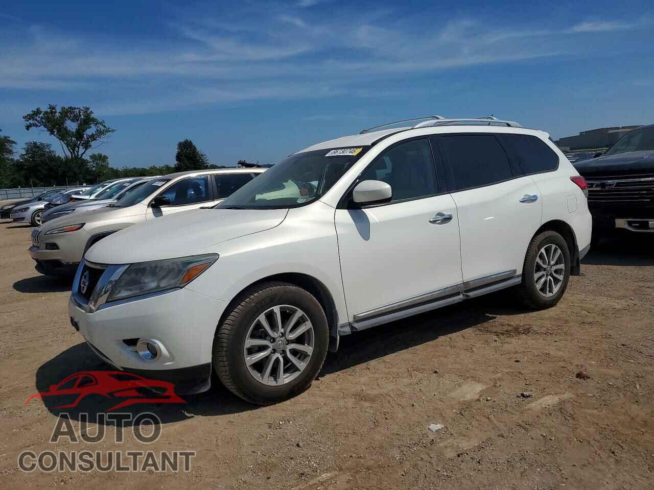 NISSAN PATHFINDER 2014 - 5N1AR2MM9EC724256