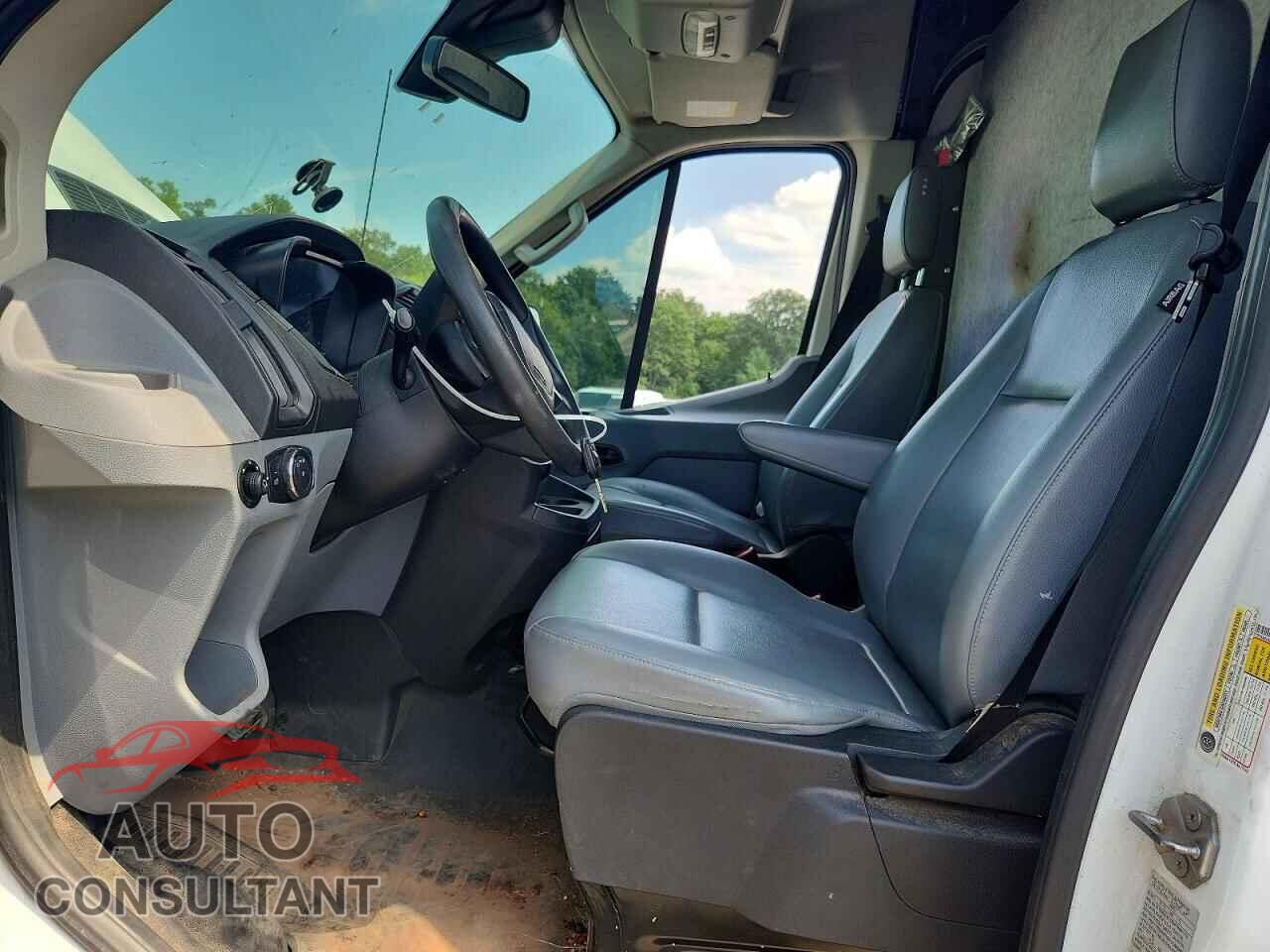 FORD TRANSIT 2019 - 1FTYR2CM1KKA74151