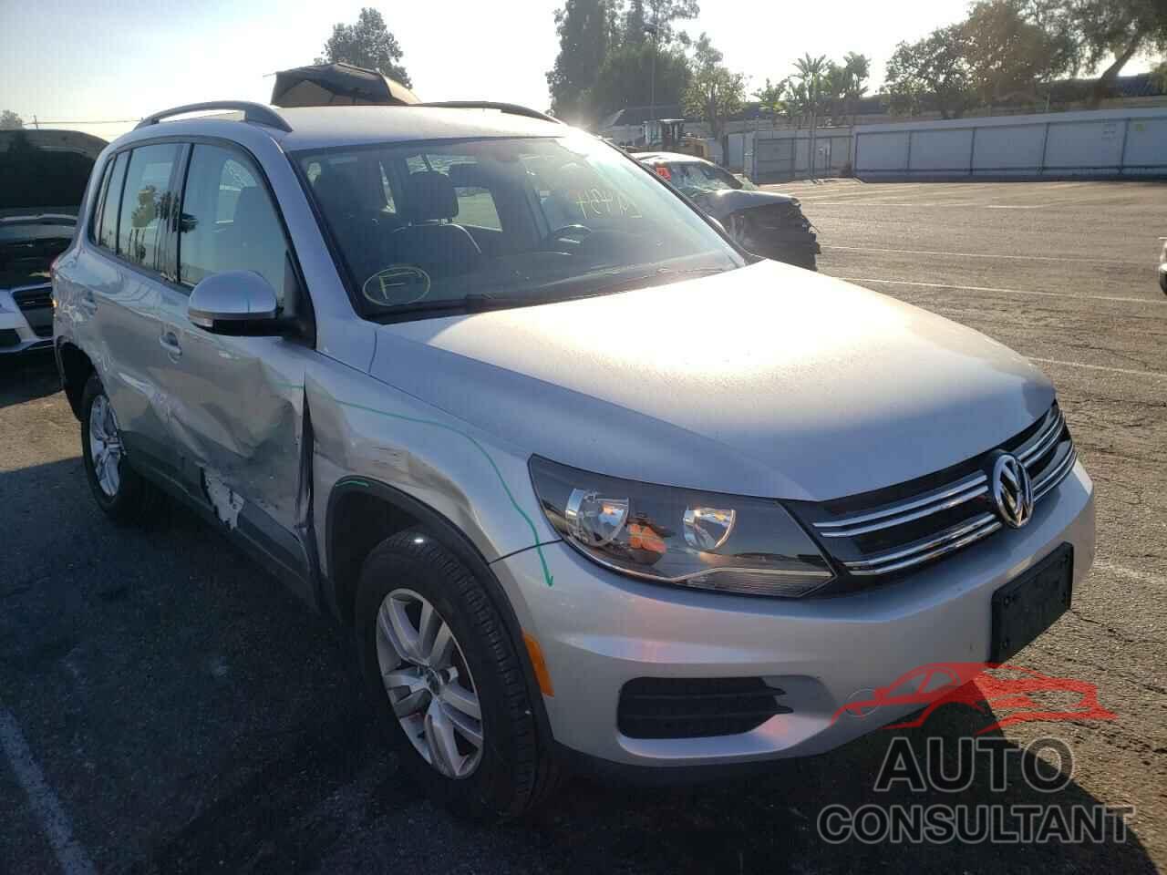 VOLKSWAGEN TIGUAN 2017 - WVGAV7AX9HK005574