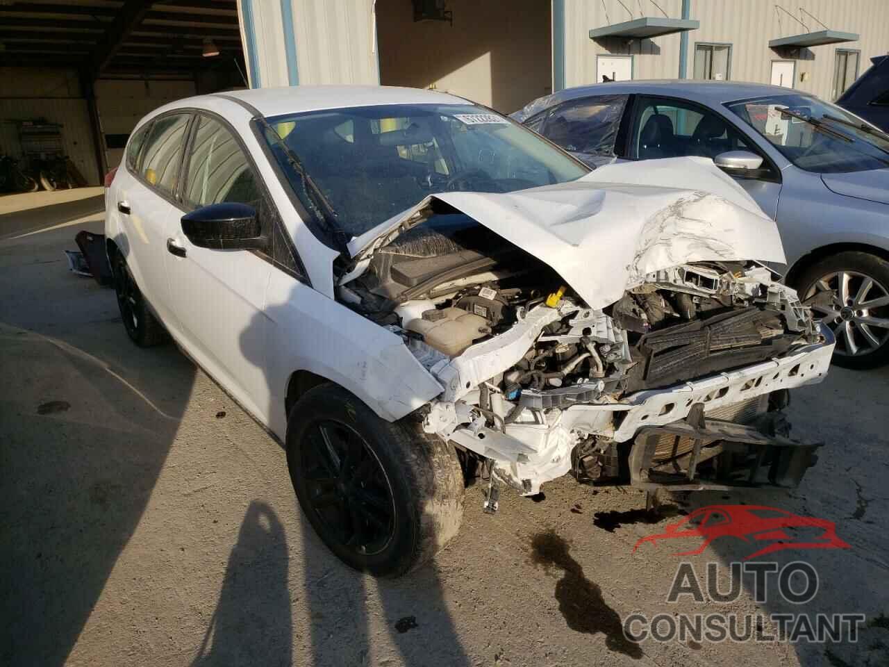 FORD FOCUS 2018 - 1FADP3K26JL218270