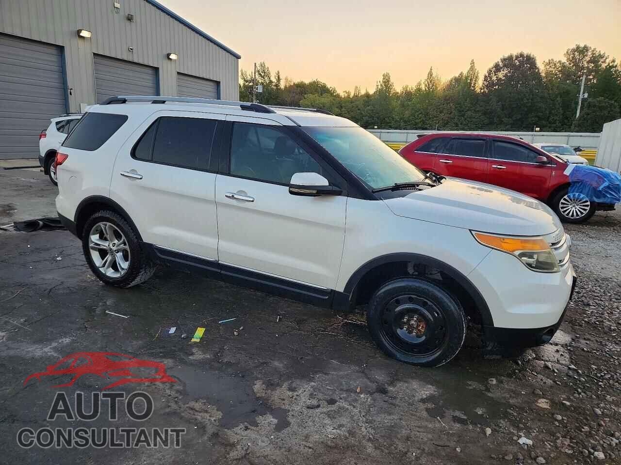 FORD EXPLORER 2011 - 1FMHK8F85BGA31176
