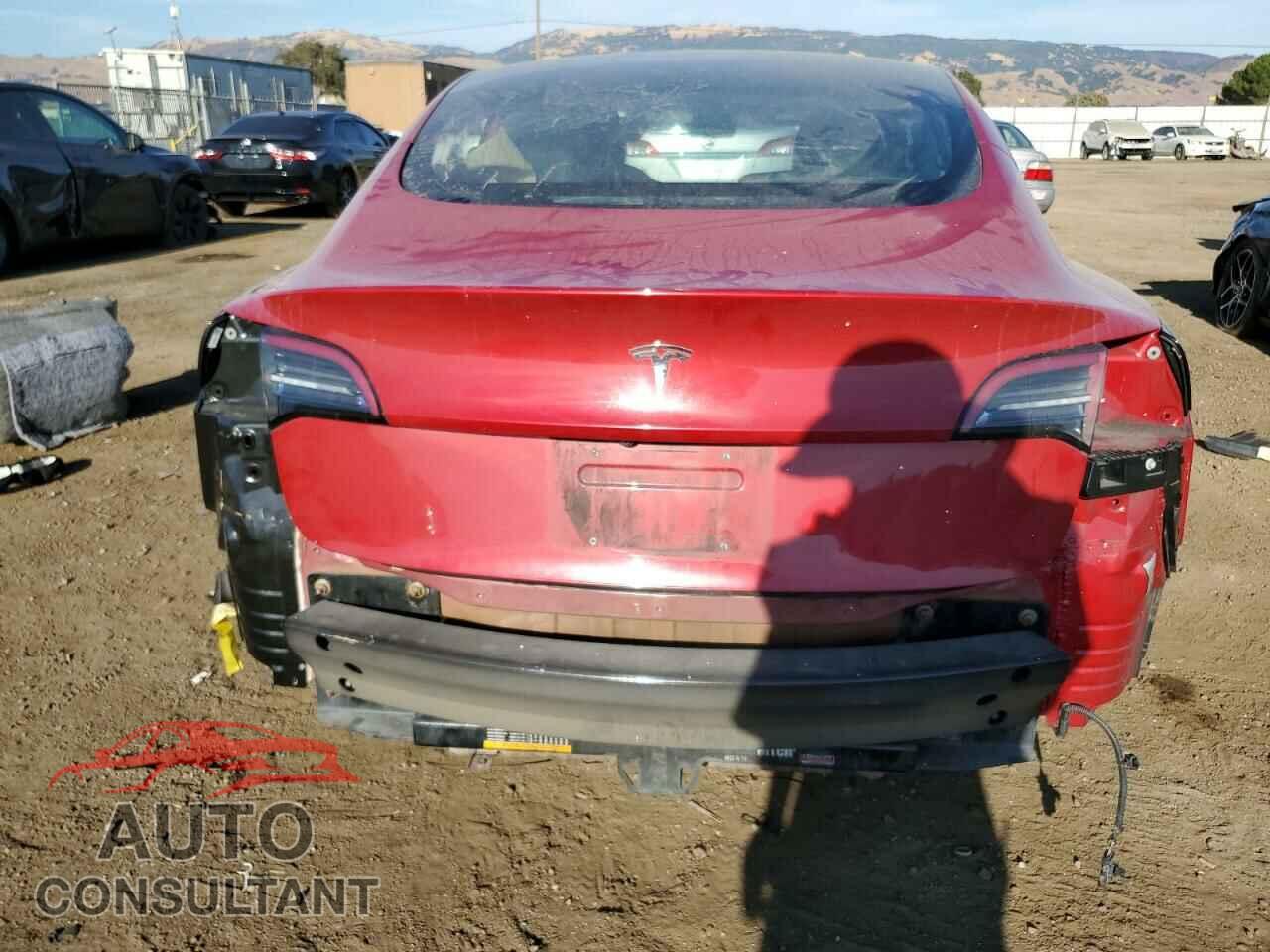 TESLA MODEL 3 2018 - 5YJ3E1EA9JF031739