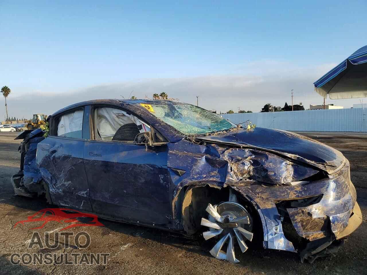 TESLA MODEL Y 2026 - 7SAYGDEE6TF442963