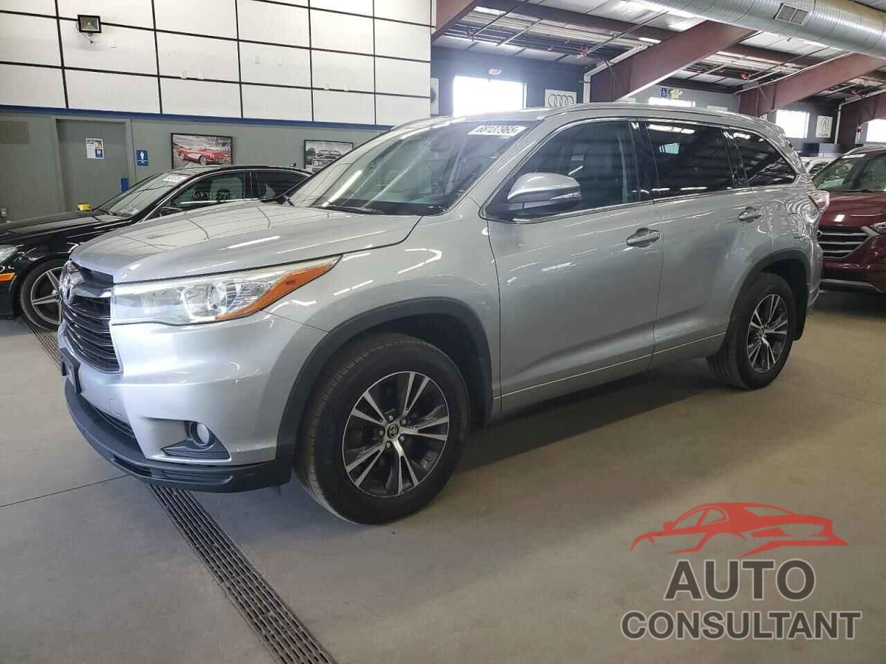TOYOTA HIGHLANDER 2016 - 5TDJKRFH1GS250855