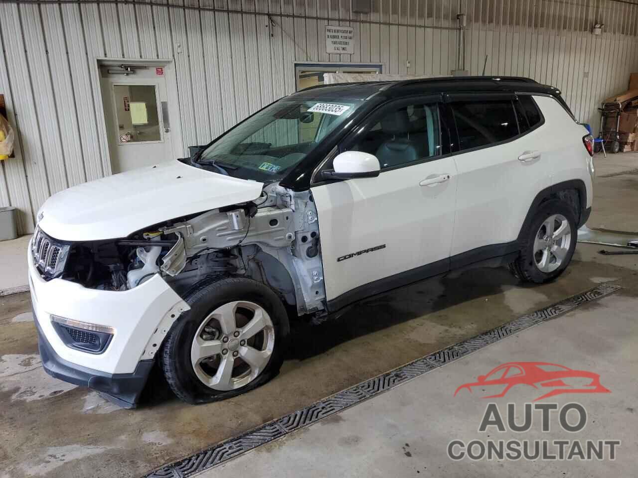 JEEP COMPASS 2018 - 3C4NJDBB4JT117738