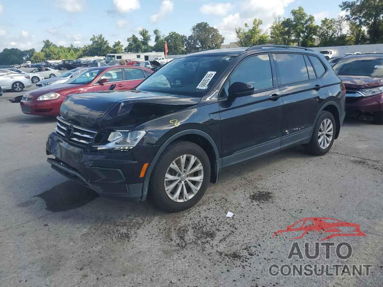 VOLKSWAGEN TIGUAN 2019 - 3VV1B7AX4KM181866