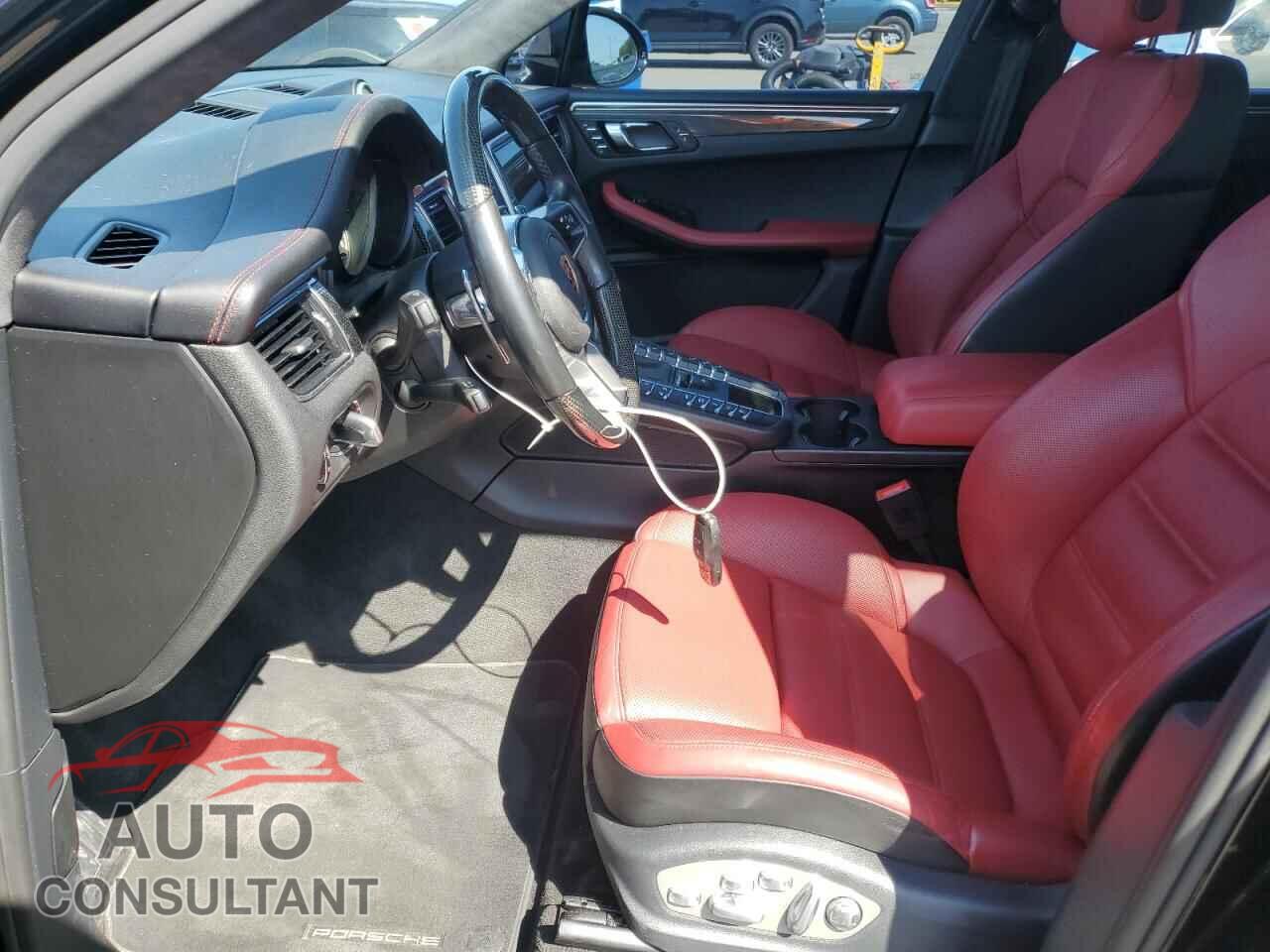 PORSCHE MACAN 2017 - WP1AF2A58HLB60225