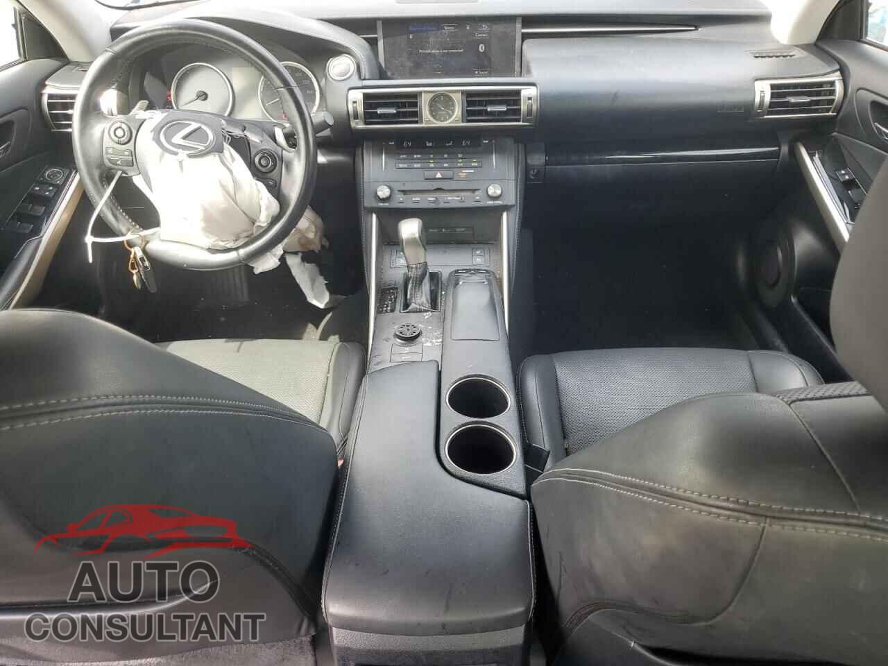 LEXUS IS 2015 - JTHCF1D20F5021714