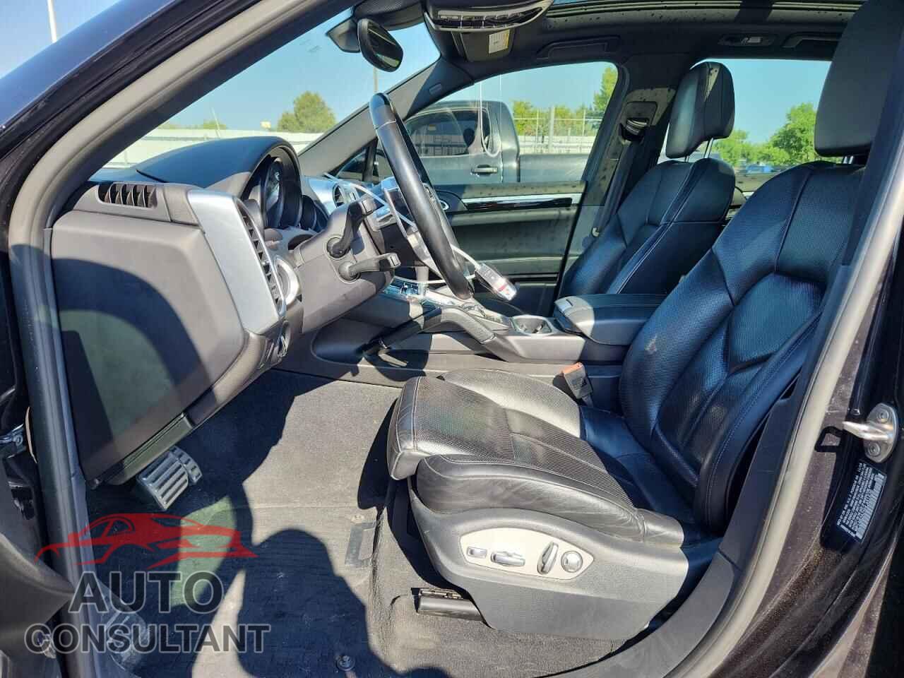 PORSCHE CAYENNE 2017 - WP1AB2A25HLA51626