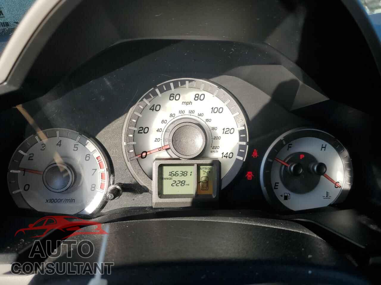 HONDA PILOT 2015 - 5FNYF3H62FB016187