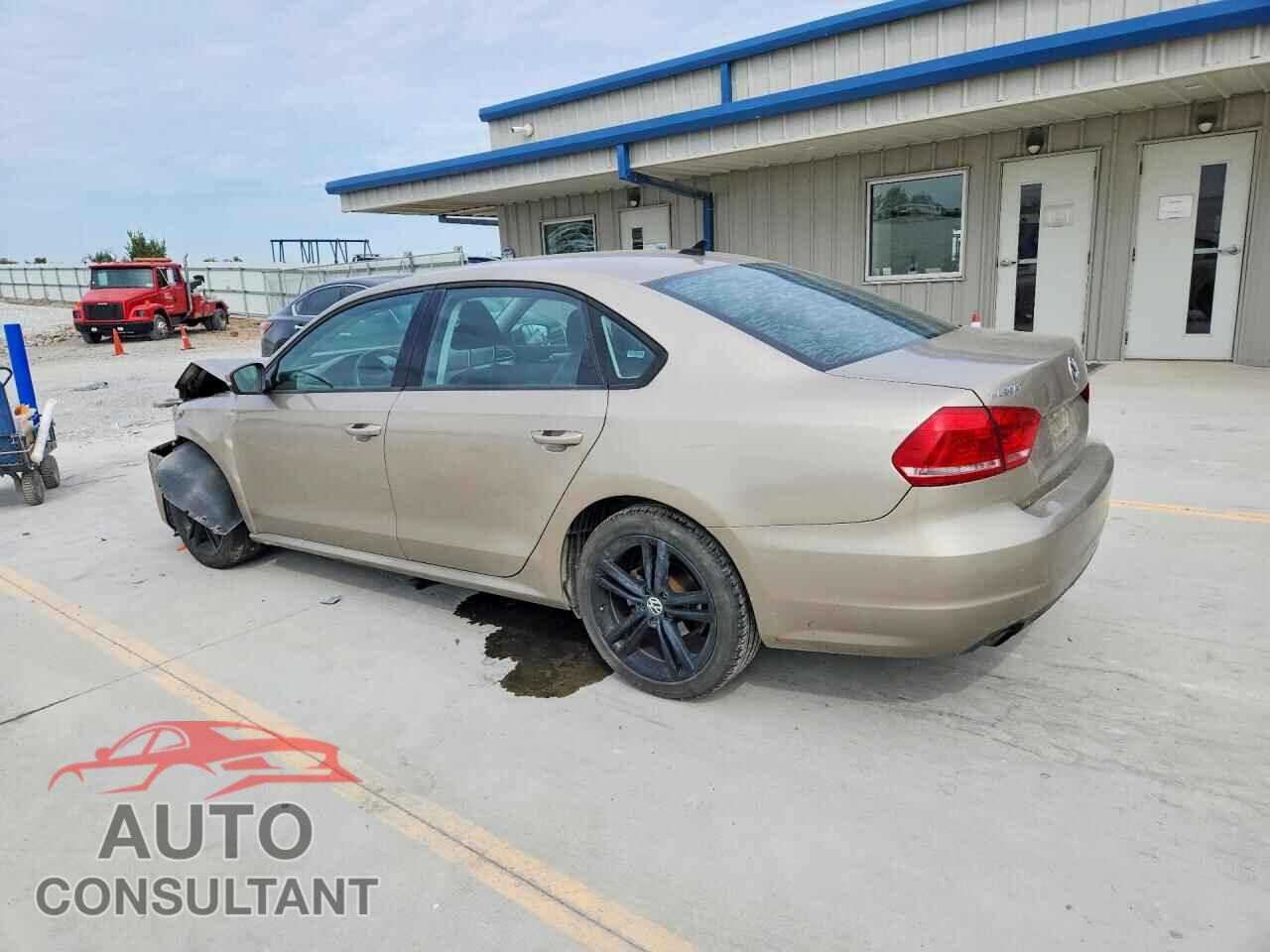 VOLKSWAGEN PASSAT 2015 - 1VWAT7A38FC066362
