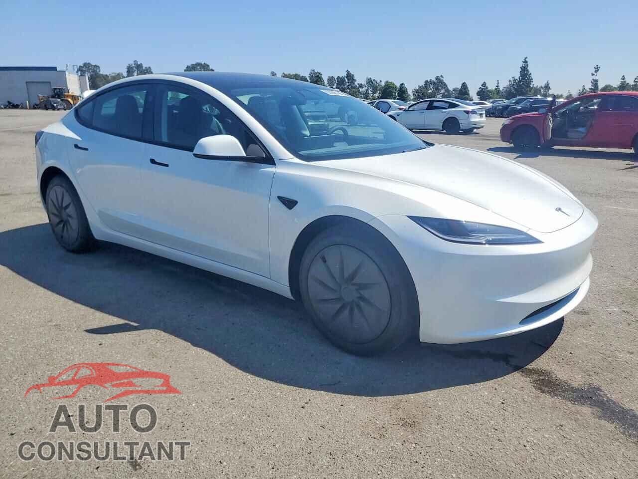 TESLA MODEL 3 2025 - 5YJ3E1EA7SF138287