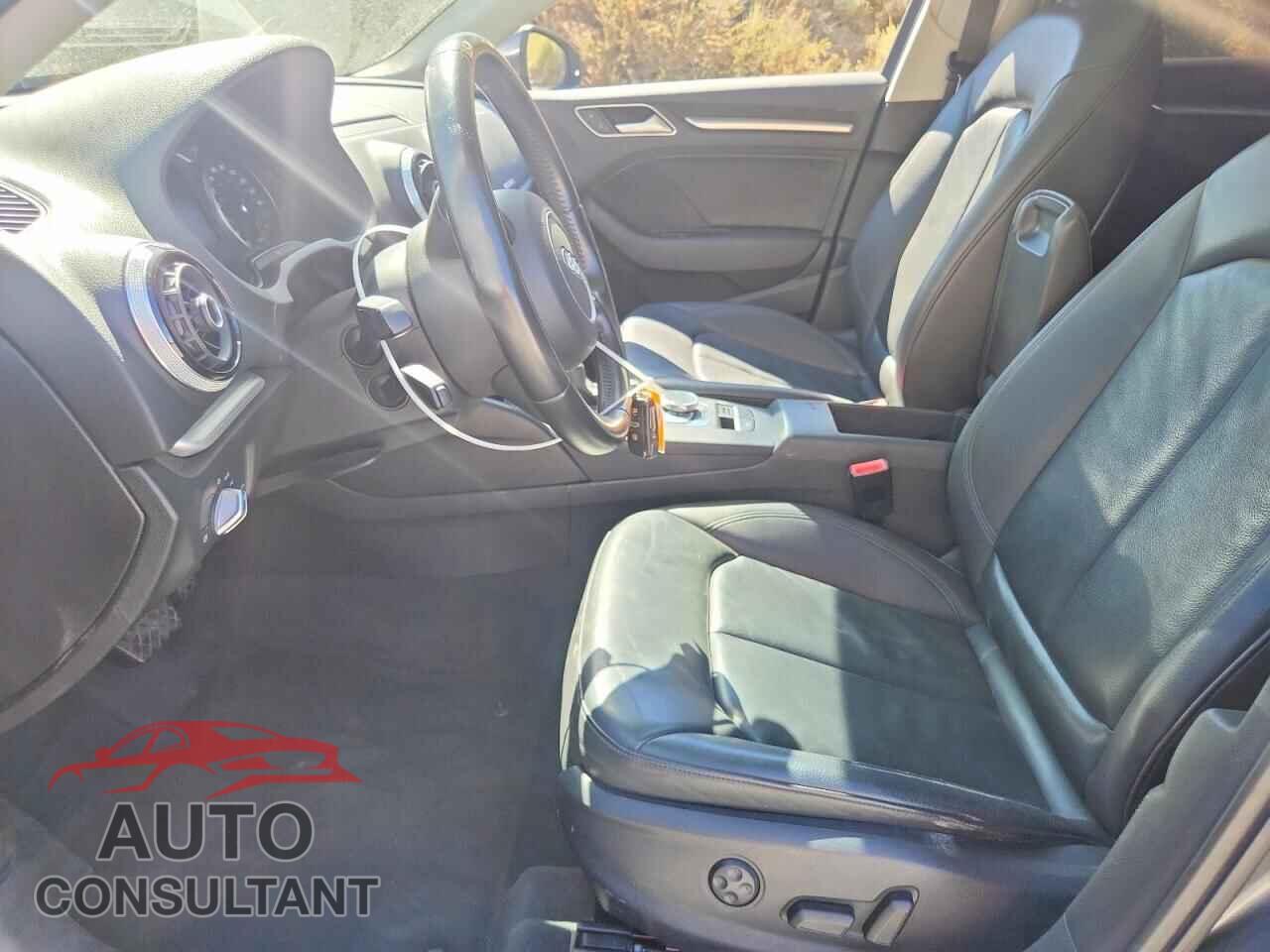 AUDI A3 2015 - WAUEFGFF7F1135615