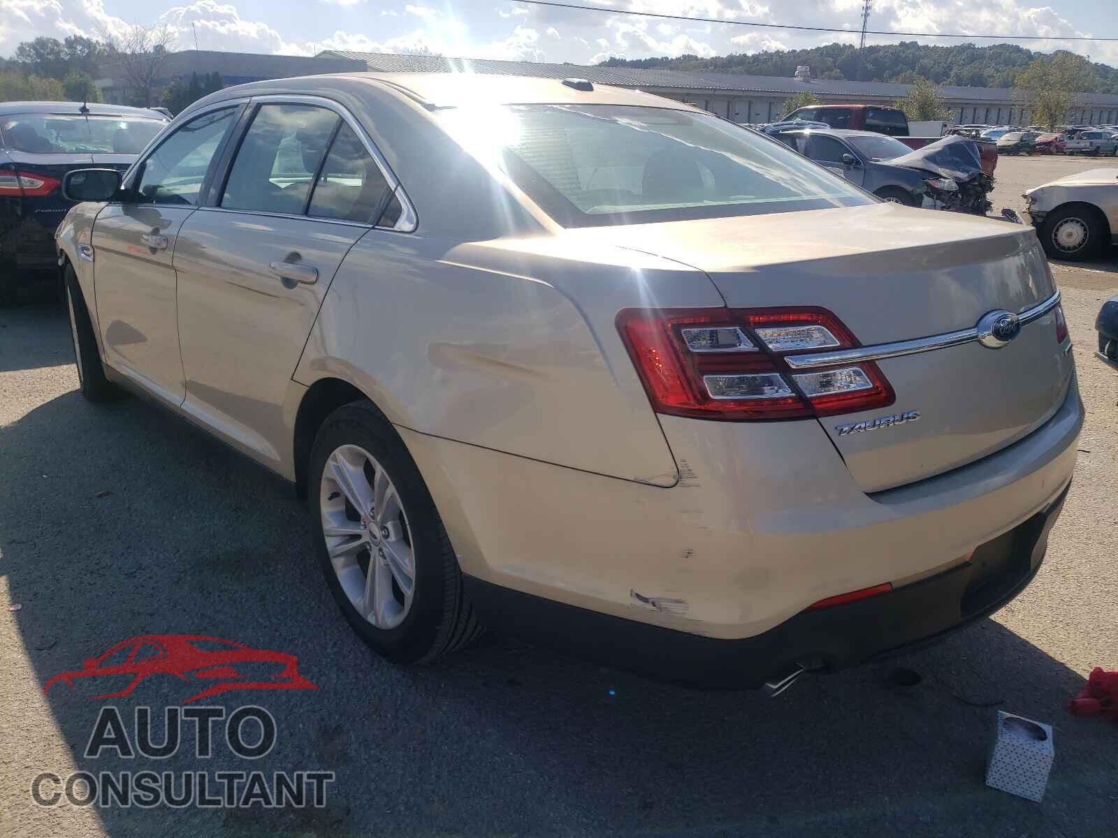 FORD TAURUS 2018 - 1FAHP2D82JG105406