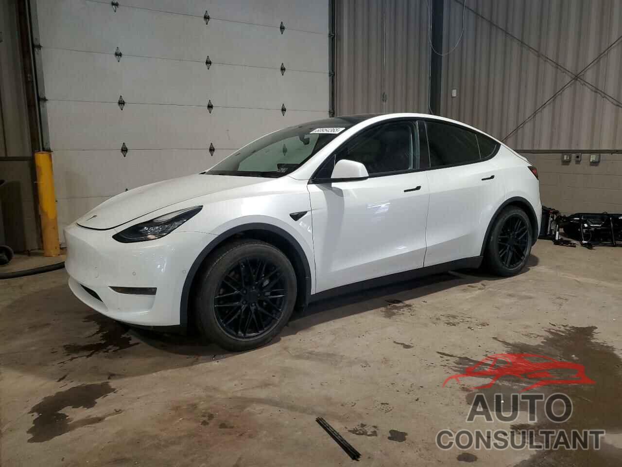 TESLA MODEL Y 2021 - 5YJYGDEEXMF066413