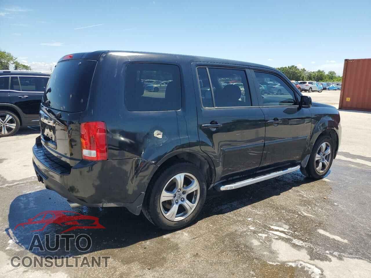 HONDA PILOT 2012 - 5FNYF3H50CB013582