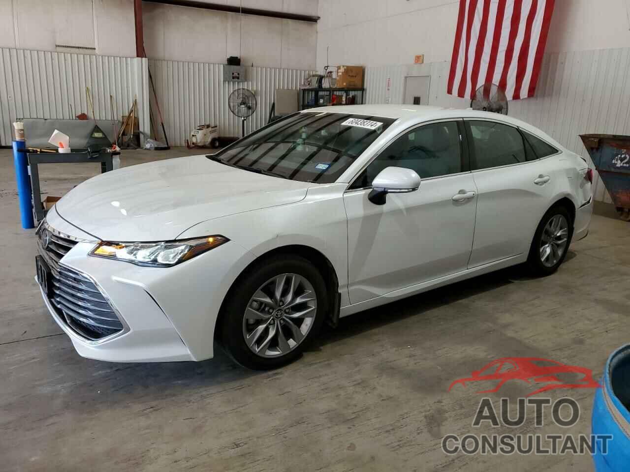 TOYOTA AVALON 2022 - 4T1JZ1FB3NU084318