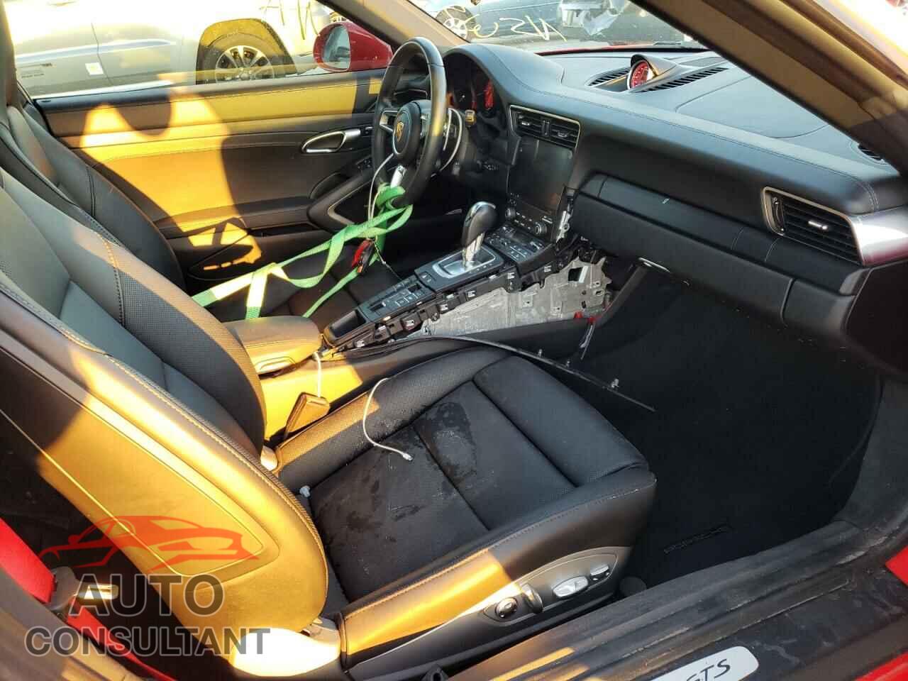 PORSCHE 911 2017 - WP0BB2A95HS136975