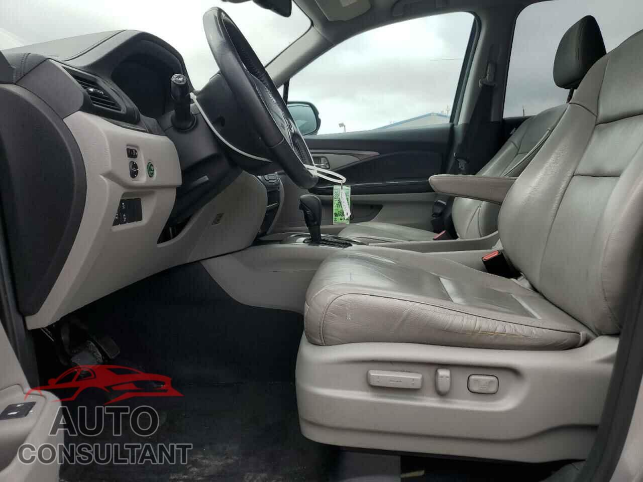 HONDA PILOT 2016 - 5FNYF6H66GB091753