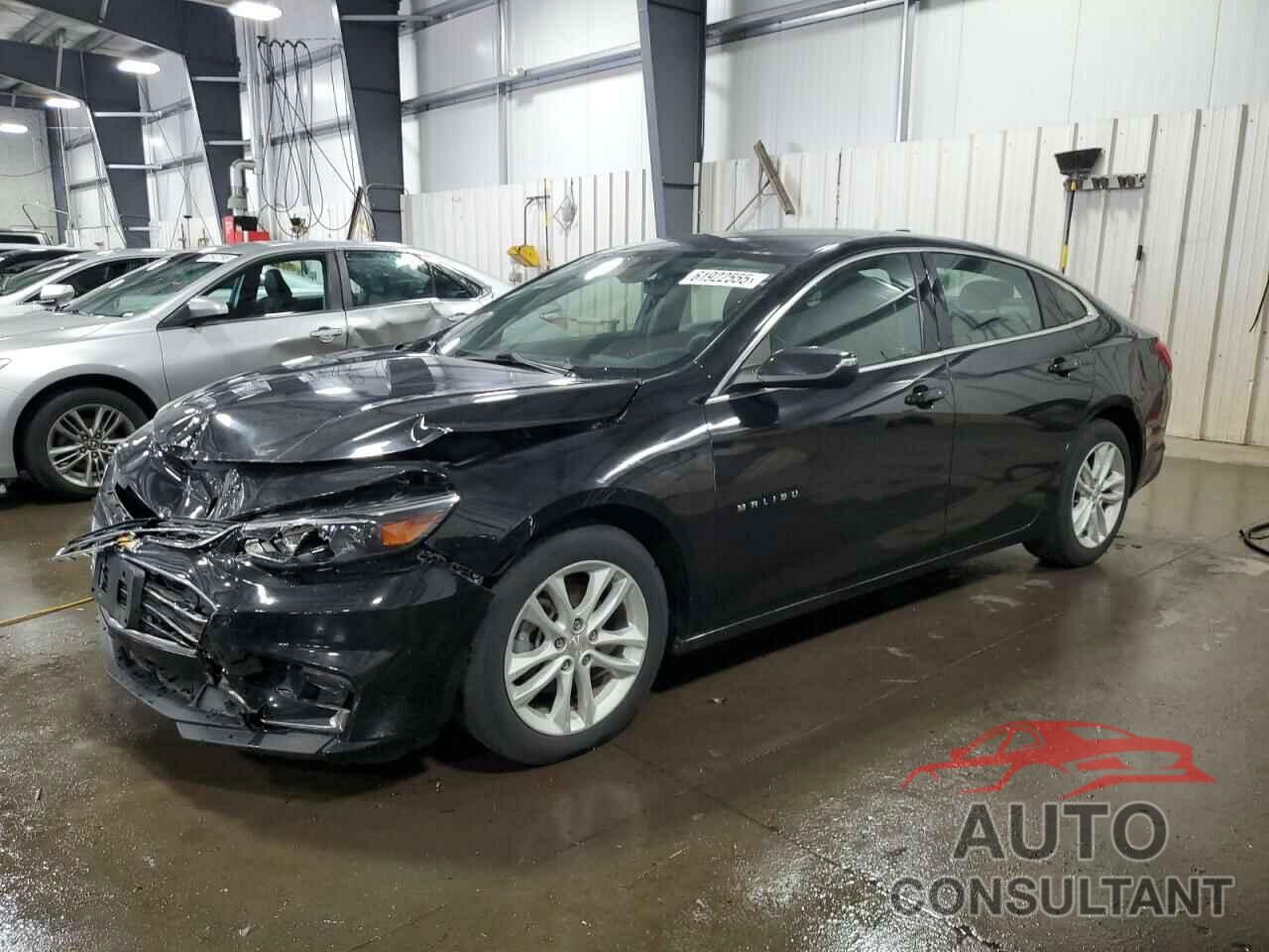 CHEVROLET MALIBU 2017 - 1G1ZE5ST4HF195390