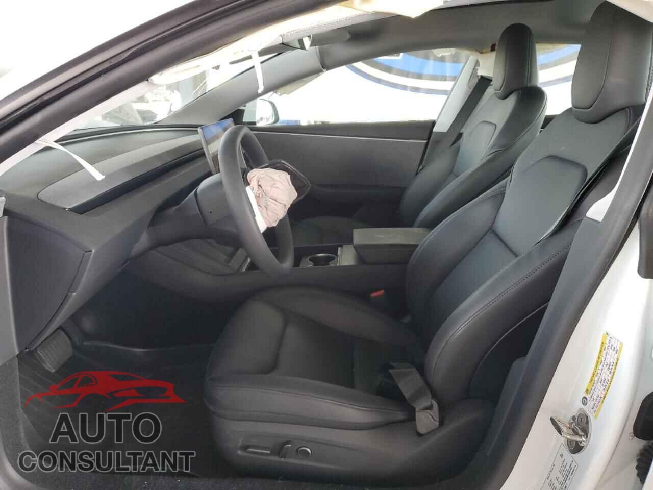 TESLA MODEL 3 2024 - 5YJ3E1EA1RF739611