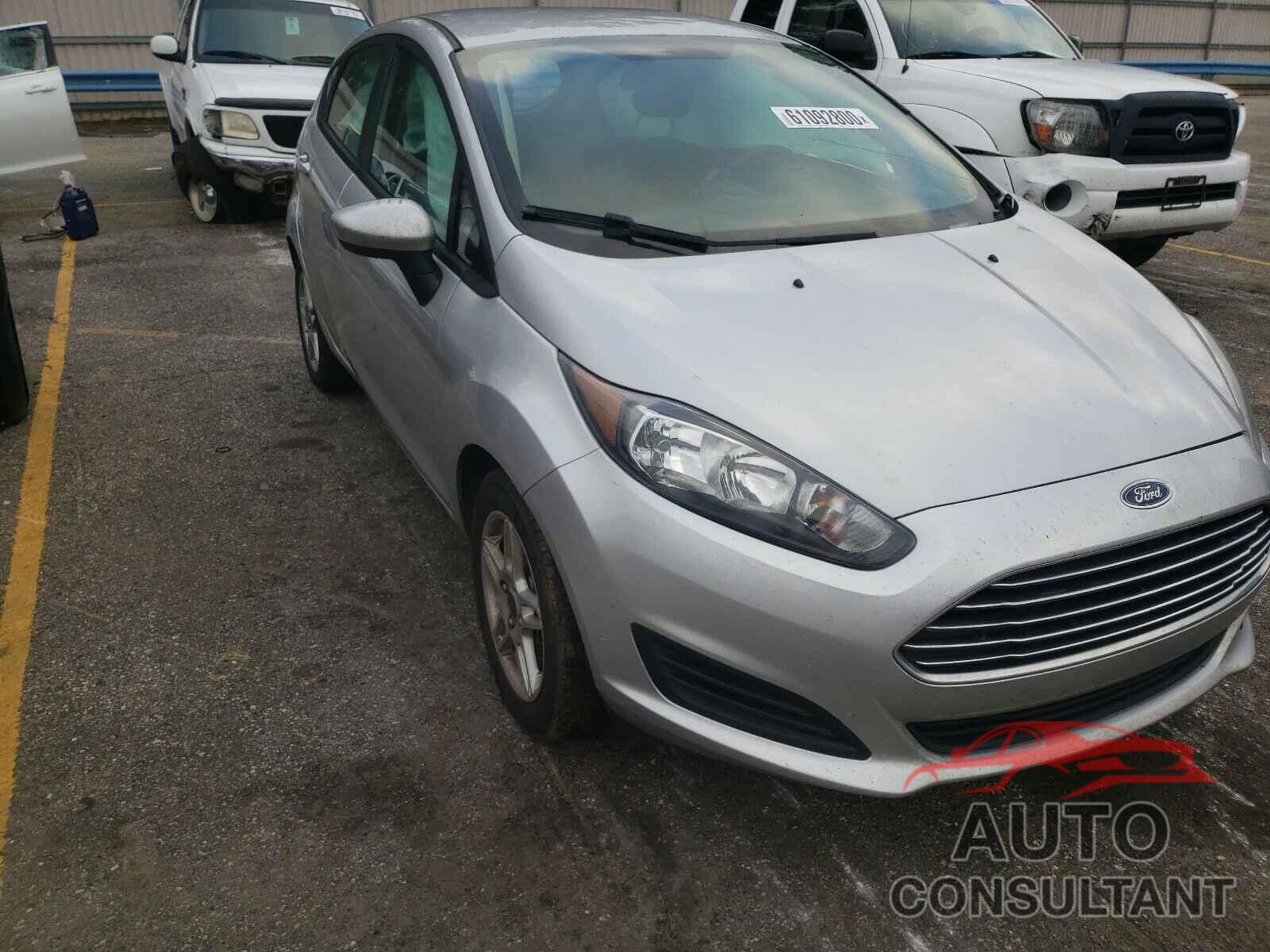 FORD FIESTA 2017 - 3FADP4EJ3HM129497