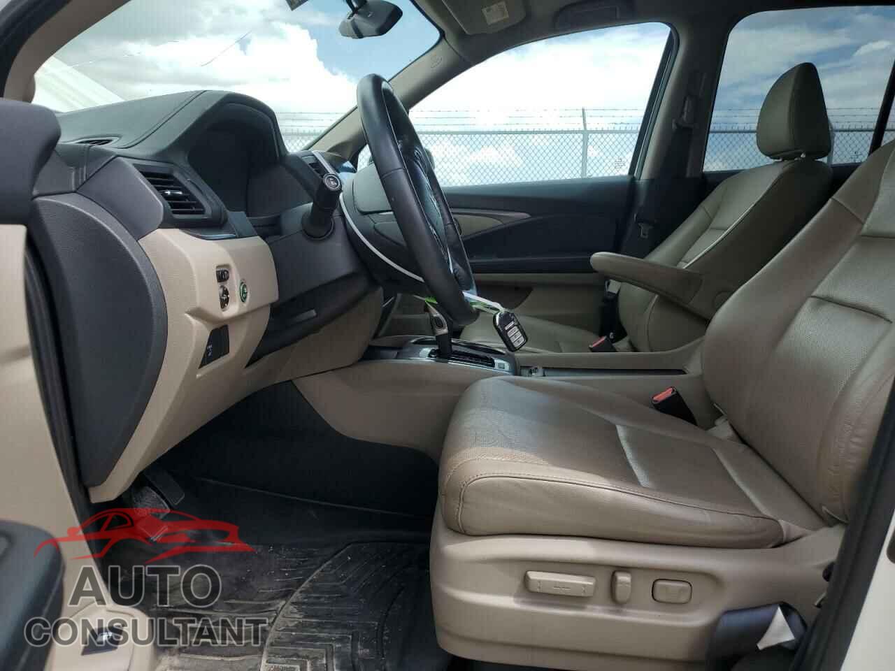 HONDA RIDGELINE 2017 - 5FPYK2F64HB005713