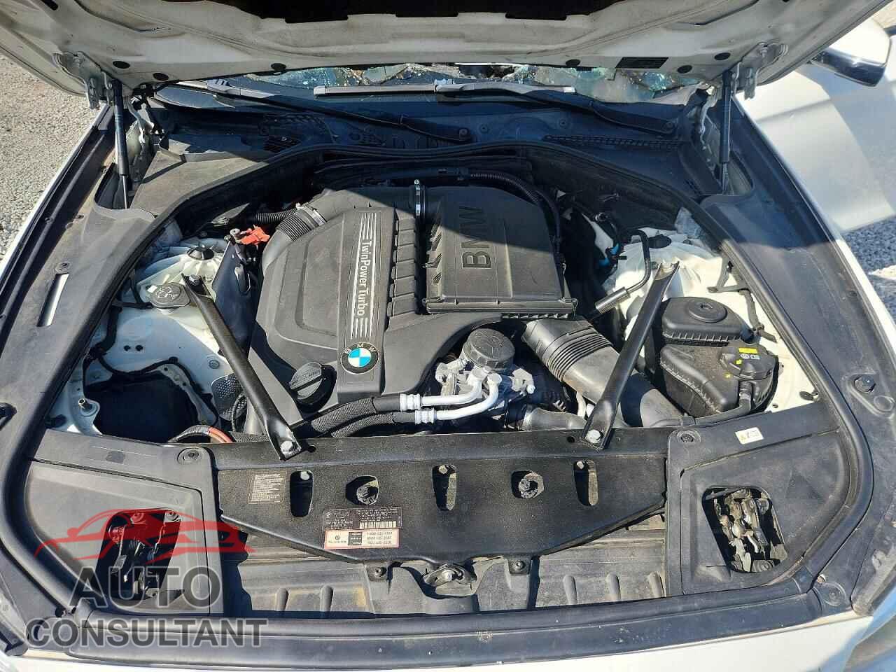 BMW 5 SERIES 2014 - WBA5B1C51ED484061