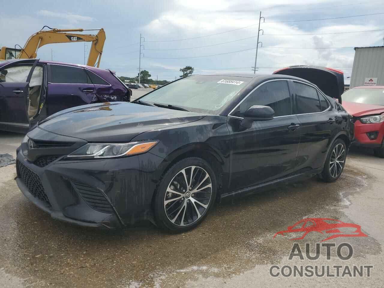 TOYOTA CAMRY 2018 - 4T1B11HK3JU100794