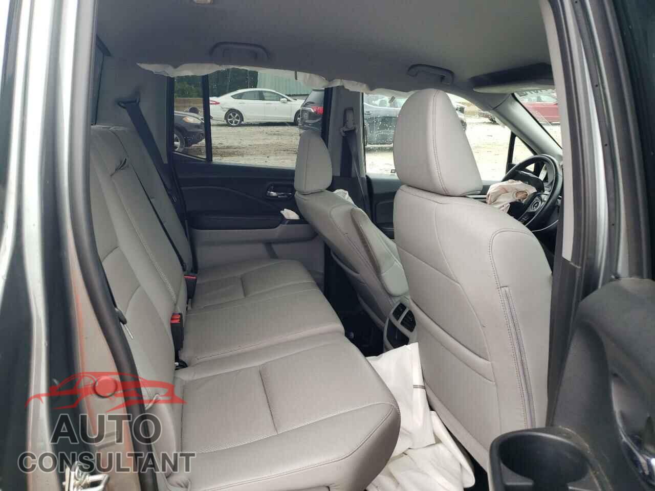 HONDA RIDGELINE 2017 - 5FPYK3F55HB016071