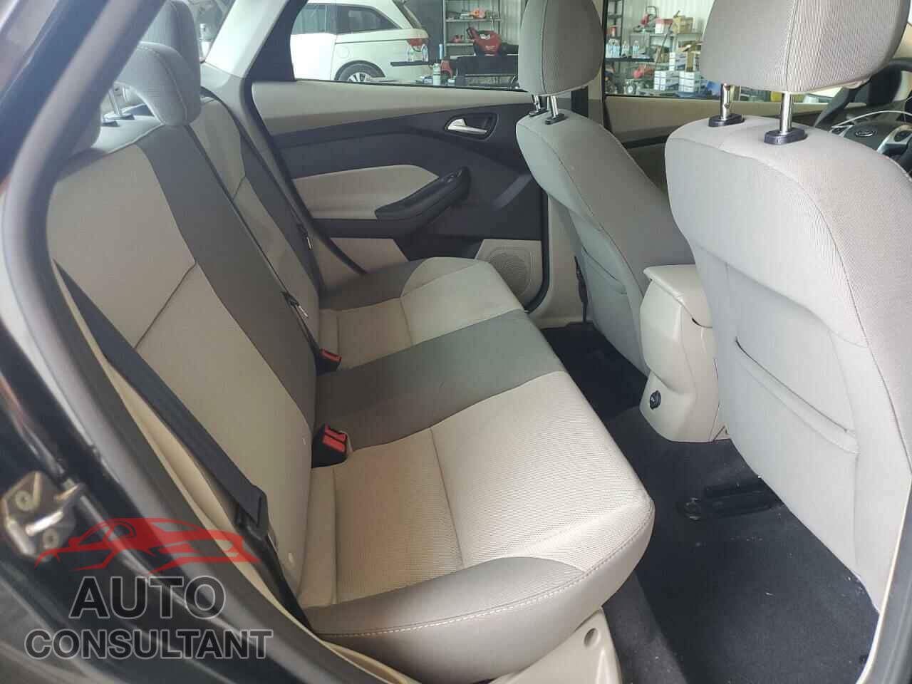 FORD FOCUS 2013 - 1FADP3F23DL204132