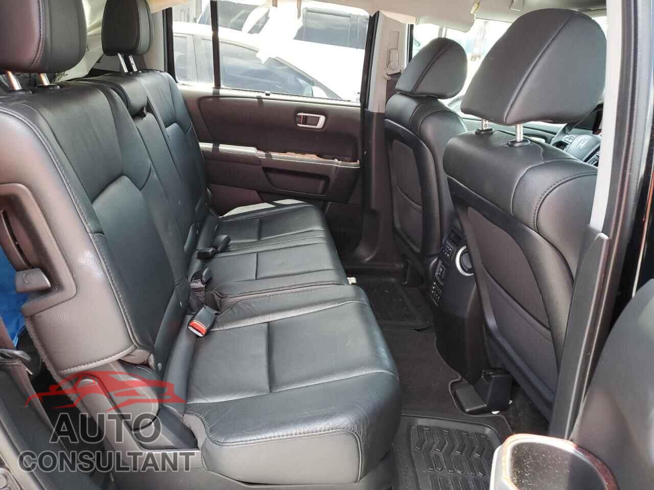 HONDA PILOT 2013 - 5FNYF3H94DB041860