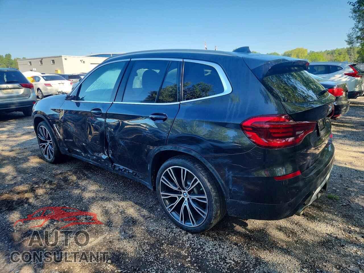 BMW X3 2018 - 5UXTR9C50JLC82477