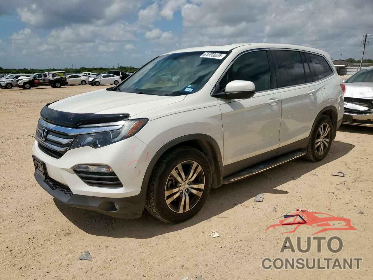 HONDA PILOT 2017 - 5FNYF5H88HB025699