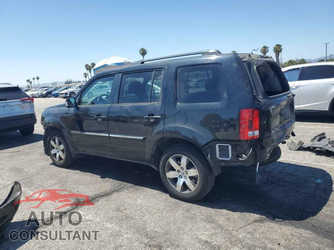 HONDA PILOT 2015 - 5FNYF3H94FB008358