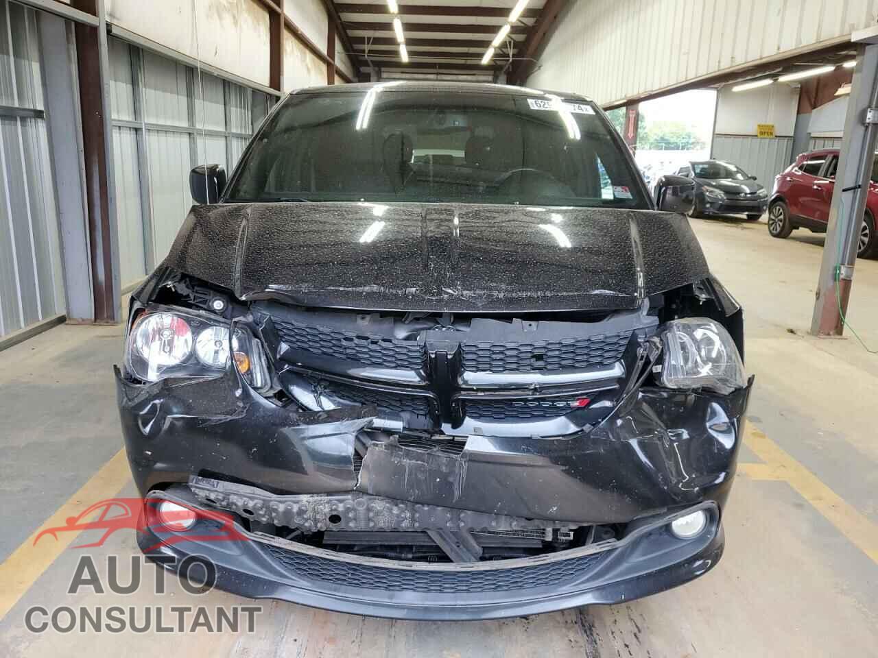 DODGE CARAVAN 2018 - 2C4RDGEG0JR145511