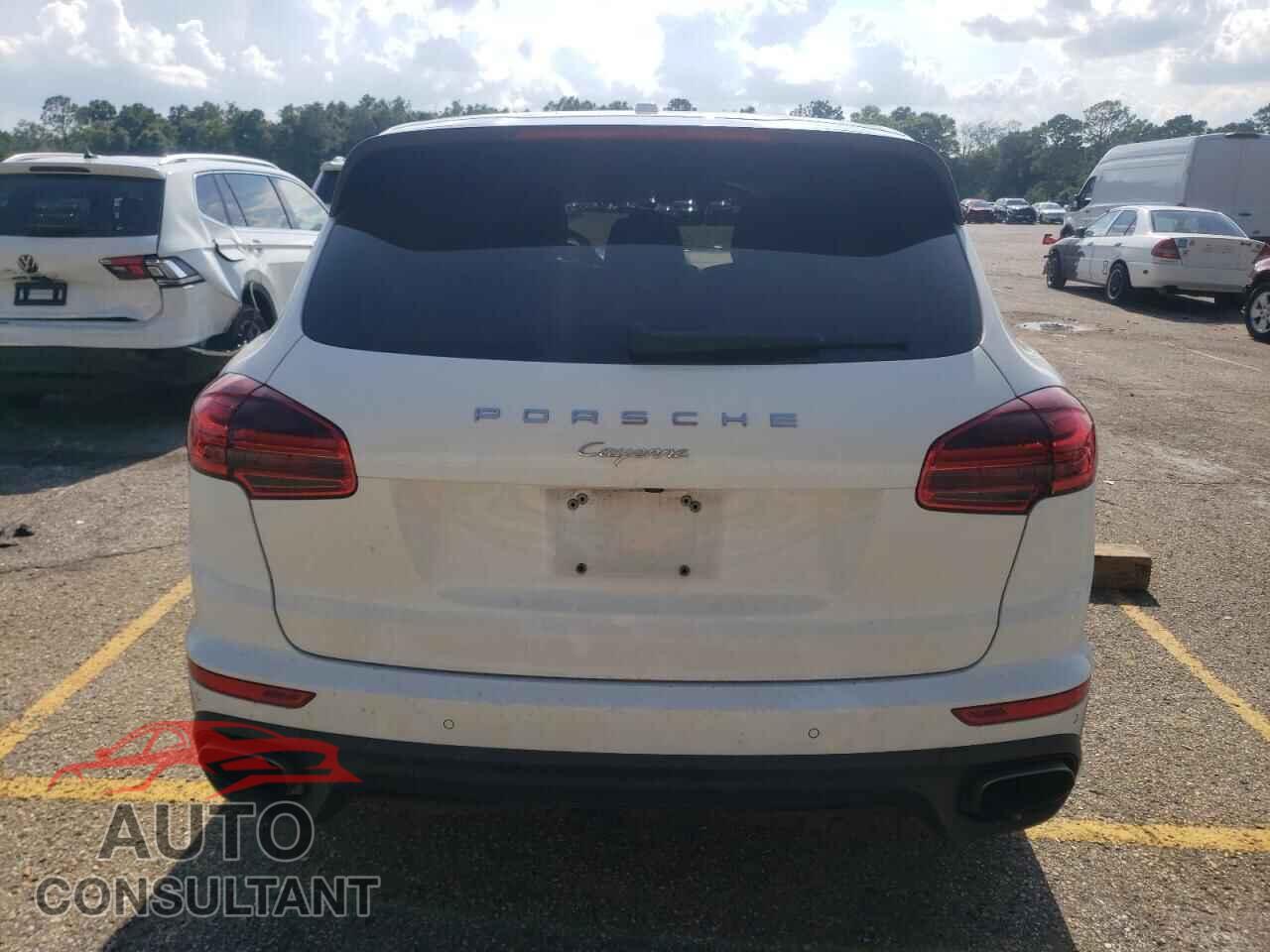 PORSCHE CAYENNE 2016 - WP1AA2A22GLA10730
