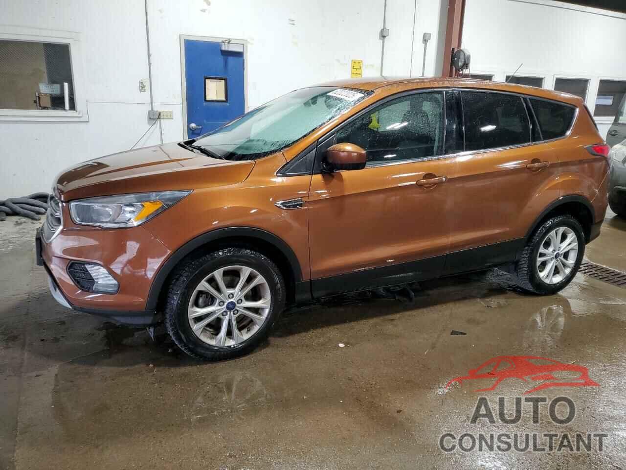 FORD ESCAPE 2017 - 1FMCU0GD6HUC95602