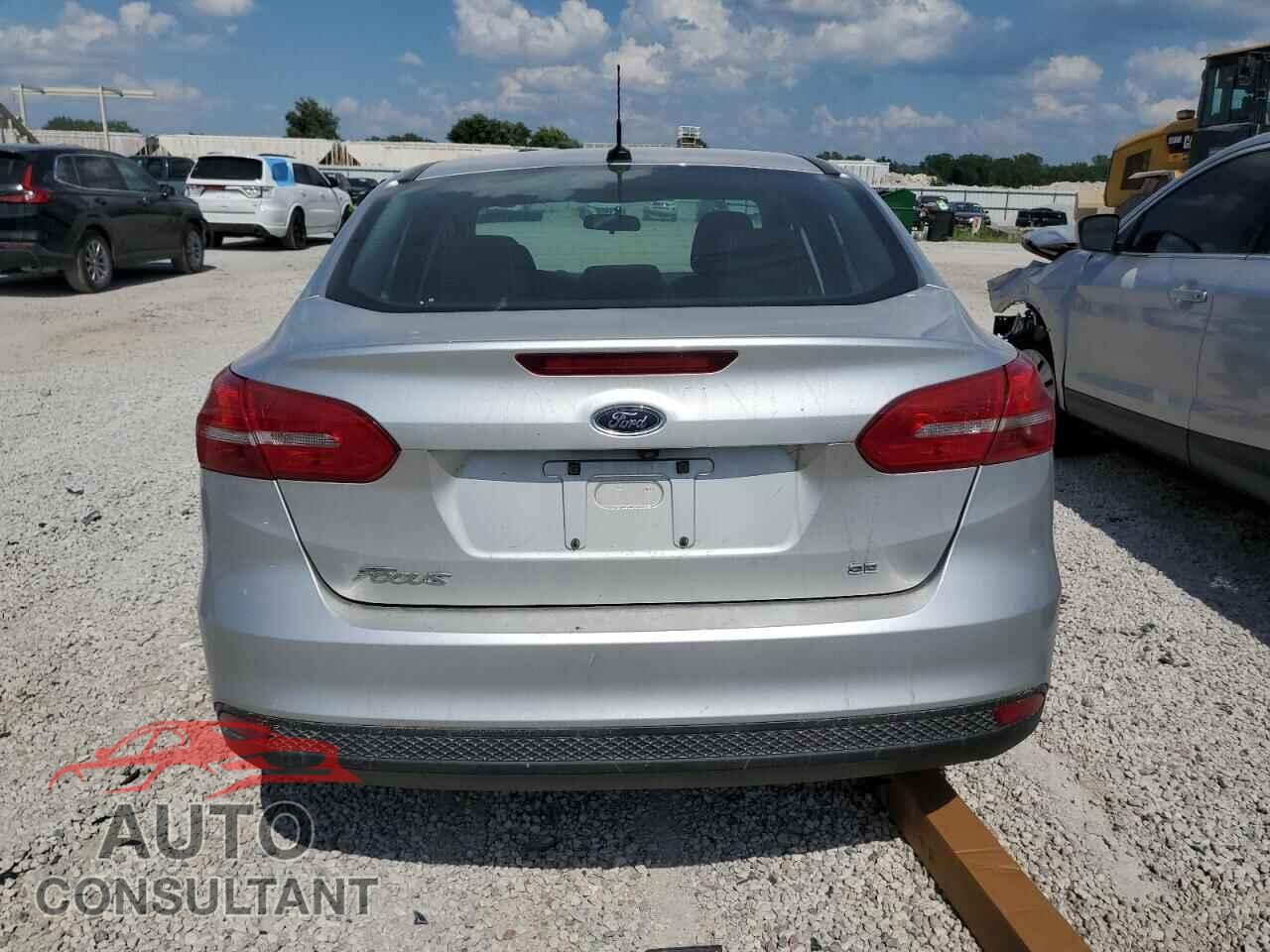 FORD FOCUS 2017 - 1FADP3F29HL323387